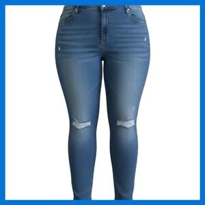 NWT Signature by Levi Strauss Women's High Rise Skinny Jeans Distressed Size 26L
